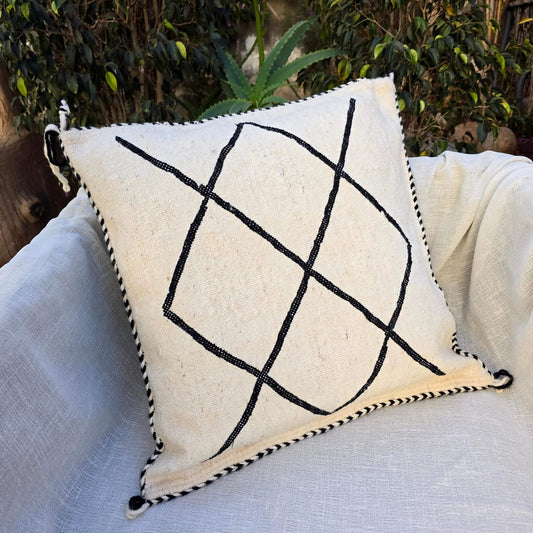 Wool cushion cover - Moroccan handmade pillow cover - Minimalist Boho design