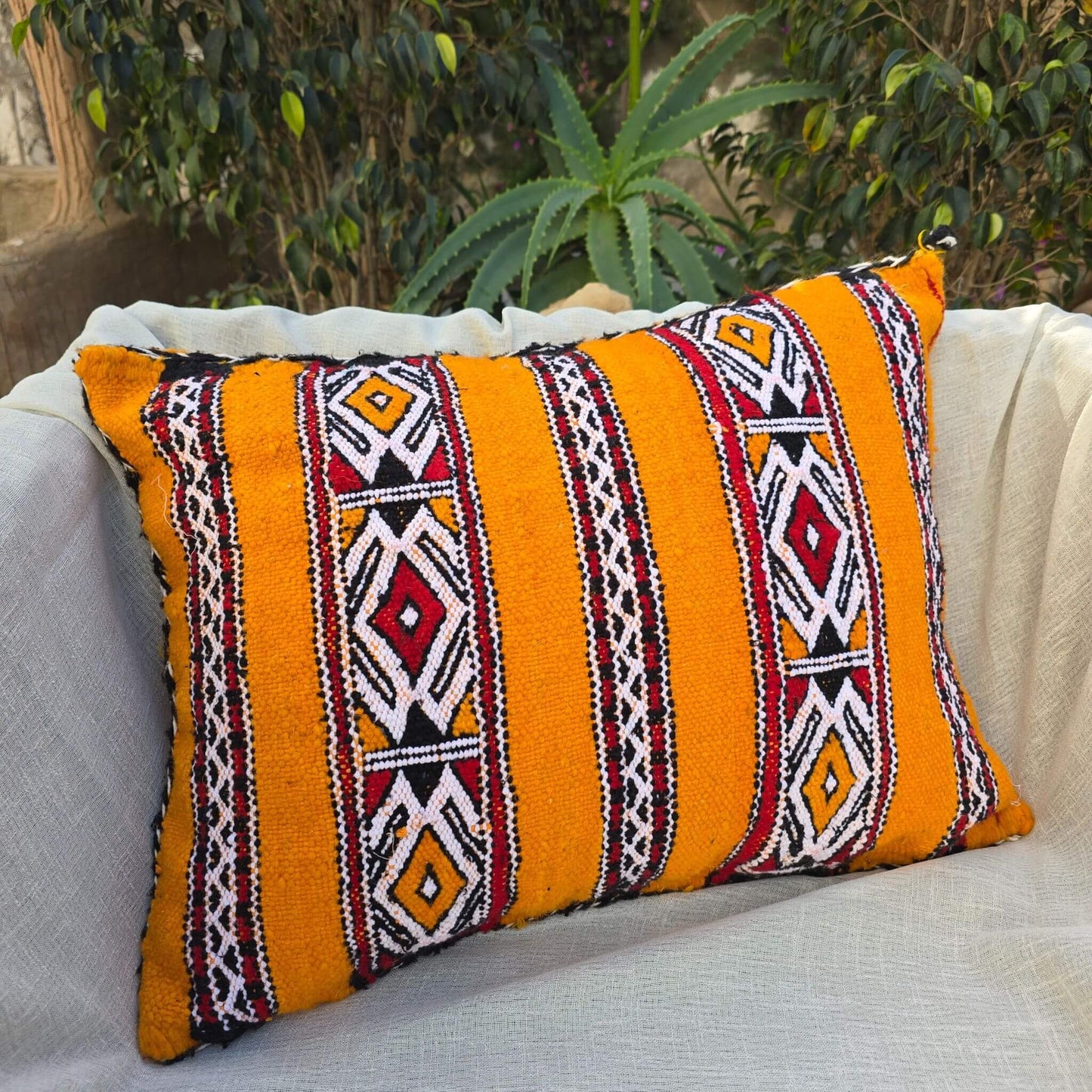 Wool cushion cover - Moroccan handmade pillow cover - Colorful design